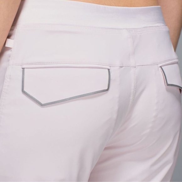 Lululemon🍋Rise&Shine Trouser Lined Blush Pink Pant Like New Size 6 - Picture 3 of 9